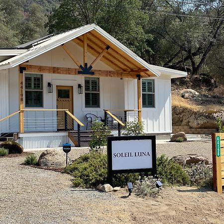 Soleil Luna 2 Miles From Sequoia Park Entrance Three Rivers Extérieur photo