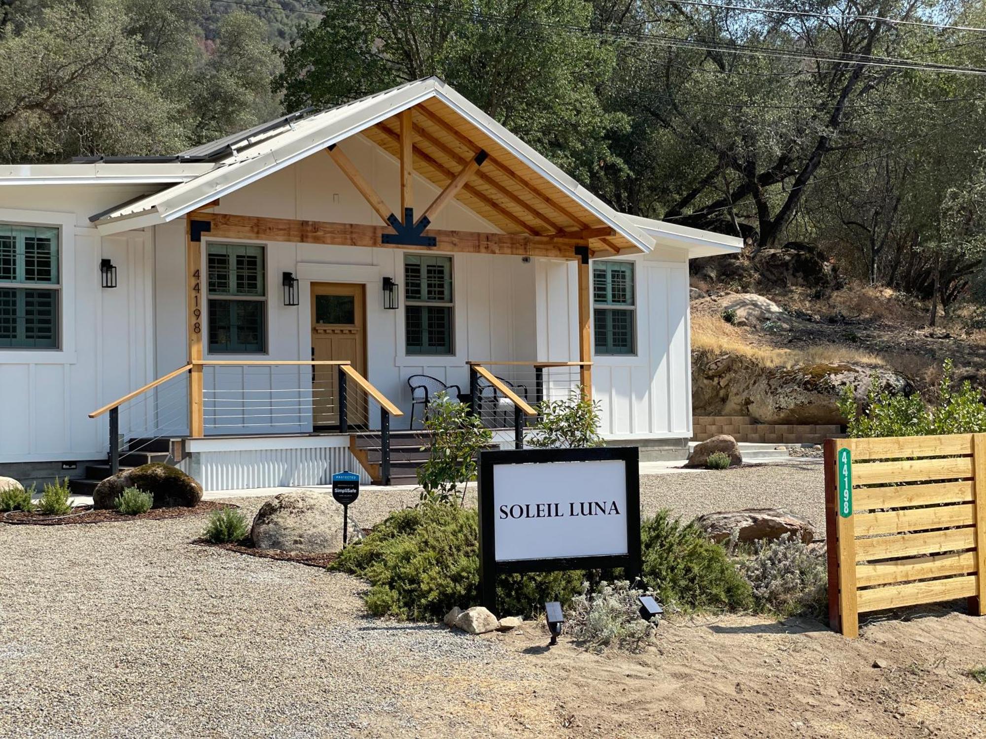Soleil Luna 2 Miles From Sequoia Park Entrance Three Rivers Extérieur photo